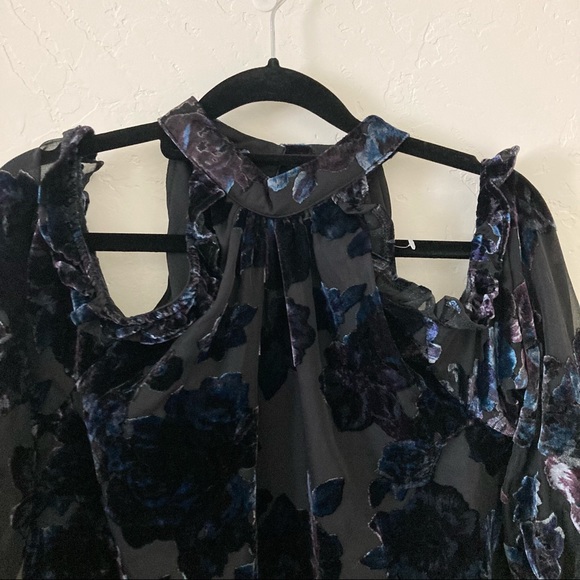 New Forever 21 Velvet Burnout Dress Size Medium - Picture 4 of 10